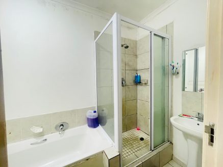 2 bedroom for sale in Greenwood Park !