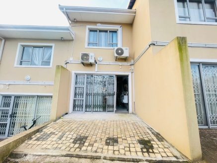 2 bedroom for sale in Greenwood Park !