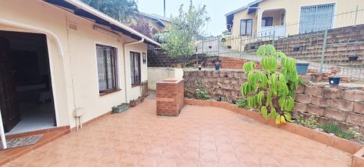 4 Bedroom Simplex for sale in Greenwood Park !