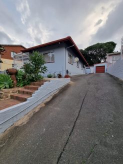 4 BEDROOM HOUSE IN SYDENHAM