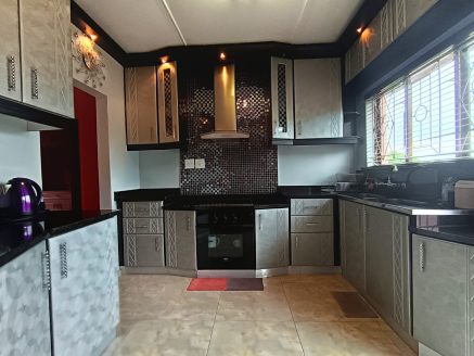 Beautiful 3-Bedroom Family Home to Rent